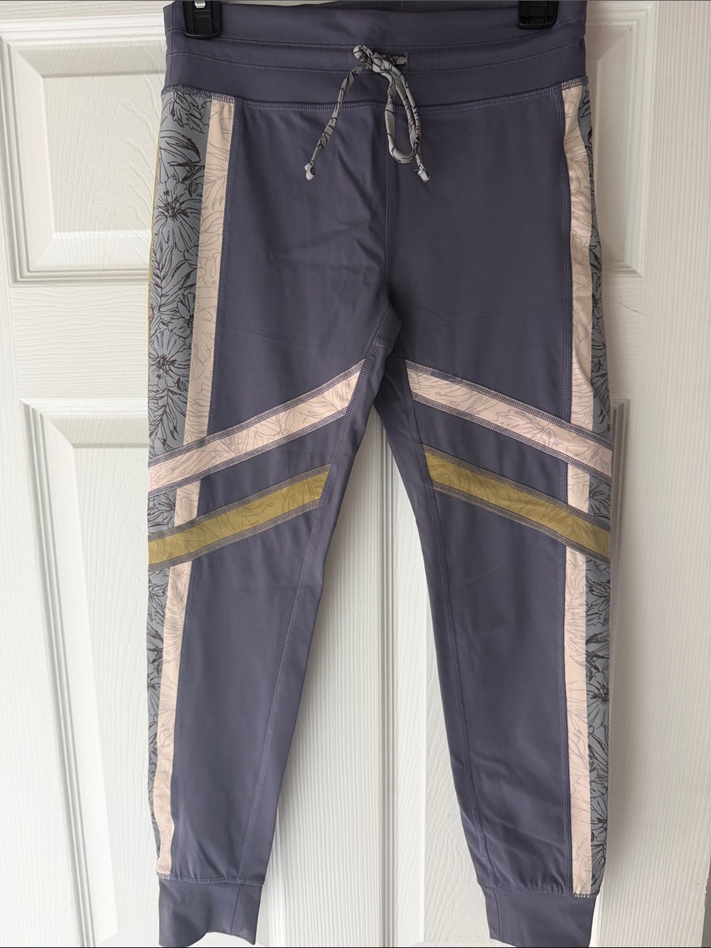 Women’s Free People Leggings with Accent Stripes